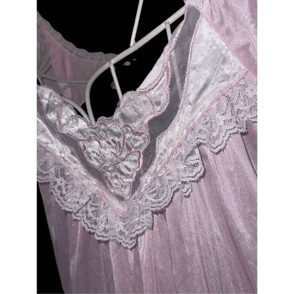 VINTAGE Glencraft Lingerie Nightgown gown Size M w/ Lace and embroidered trim - Picture 7 of 9